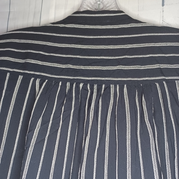 Lucky Brand button-down blue and white striped top - Picture 11 of 13
